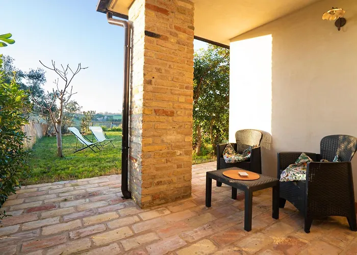 Casa Colonica Sulla Prima Collina Porto Potenza Picena