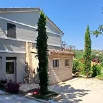 Holiday home Casa Colonica Sulla Prima Collina Porto Potenza Picena